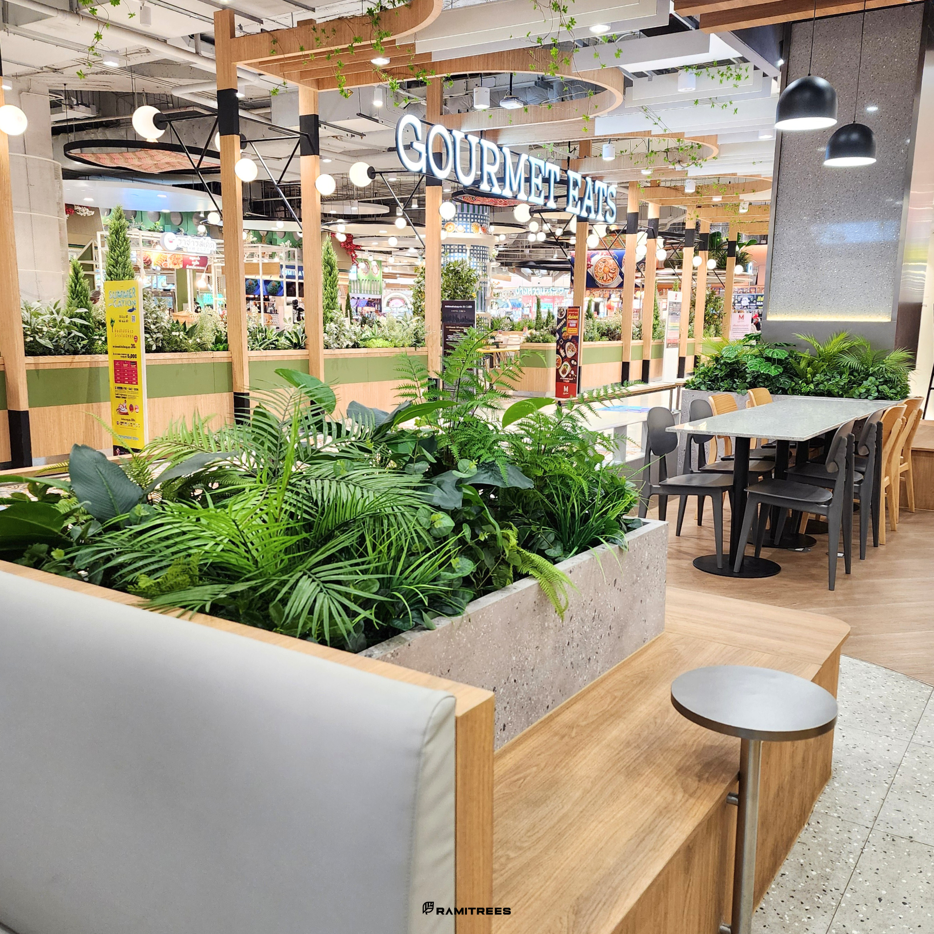 จัดสวนปรับภูมิทัศน์ จัดสวนต้นไม้ปลอม จัดสวนต้นไม้ประดิษฐ์ Artificial Garden Landscape (2)