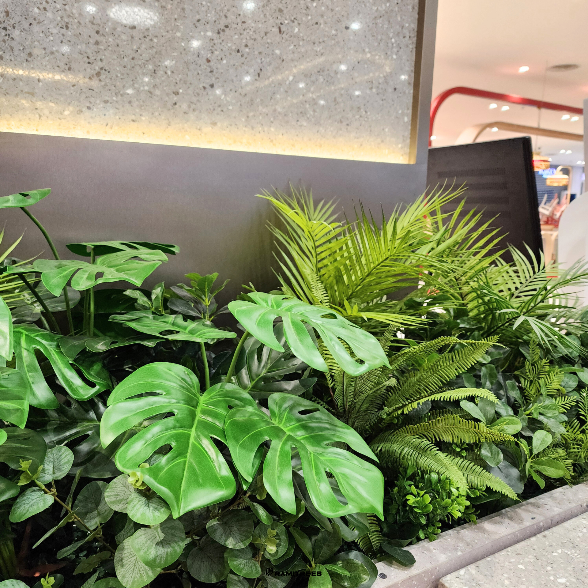 จัดสวนปรับภูมิทัศน์ จัดสวนต้นไม้ปลอม จัดสวนต้นไม้ประดิษฐ์ Artificial Garden Landscape (8)