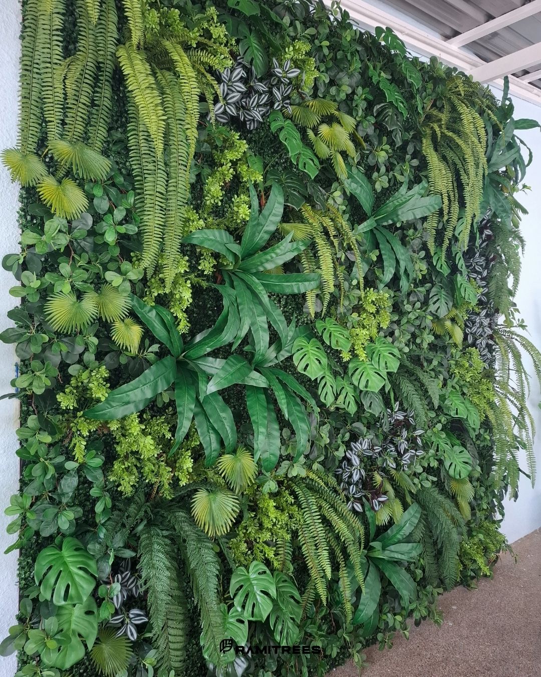 จัดสวนแนวตั้งต้นไม้ปลอมตกแต่งออฟฟิศ 13