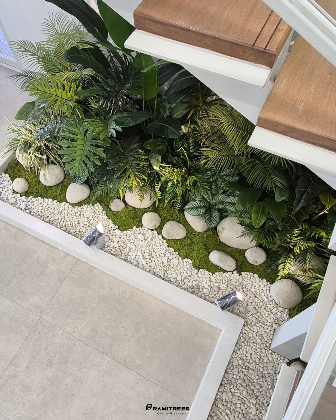 จัดสวนประดิษฐ์ใต้บันได Indoor Landscape (6)