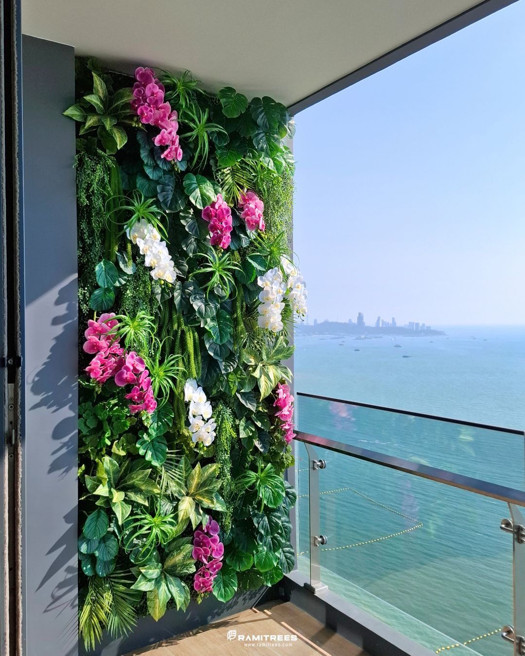จัดสวนแนวตั้งต้นไม้ประดิษฐ์ Artificial Green Wall (2)