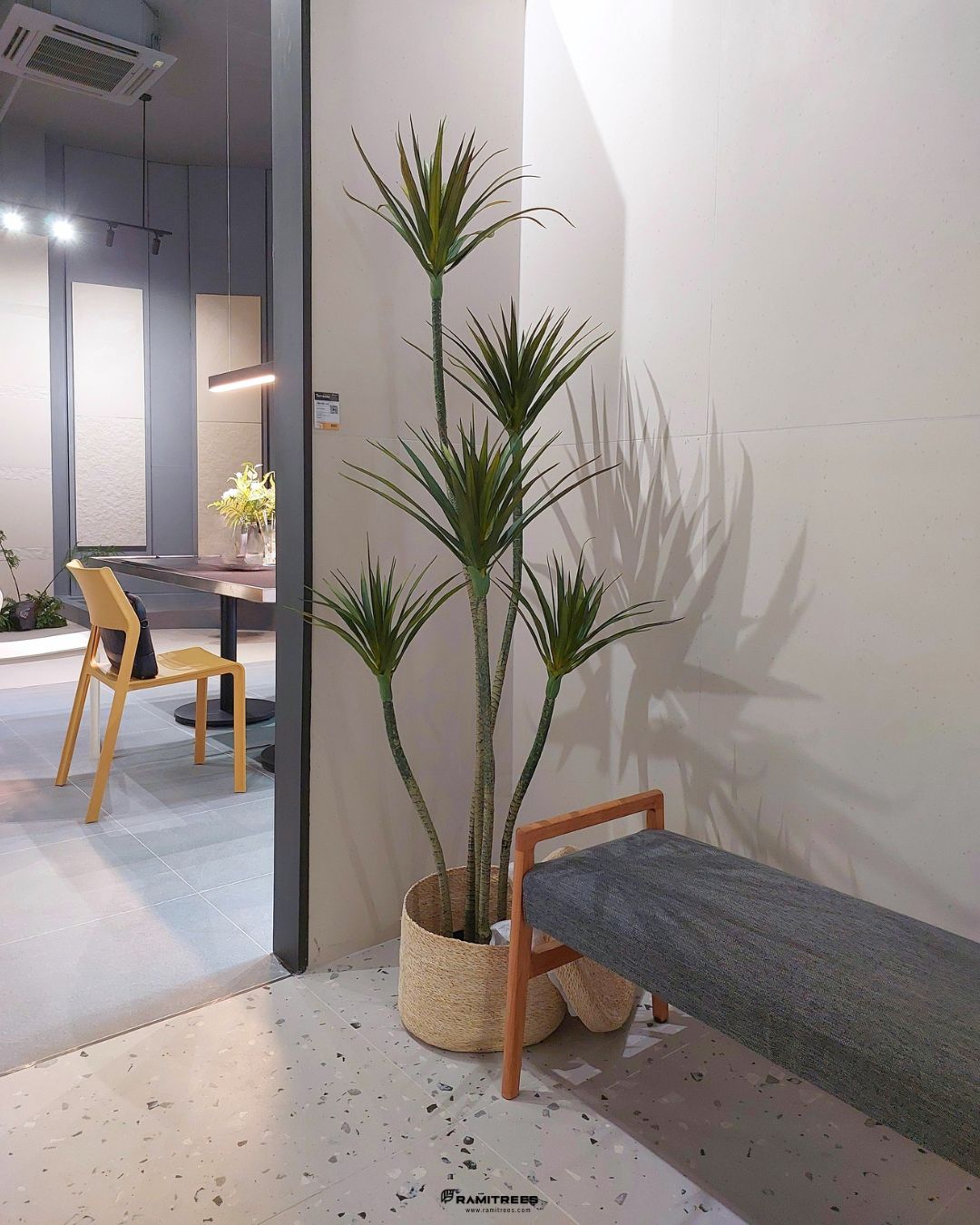 ต้นไม้ประดิษฐ์ขนาดใหญ่และสวนบอนไซ Indoor Landscape (10)