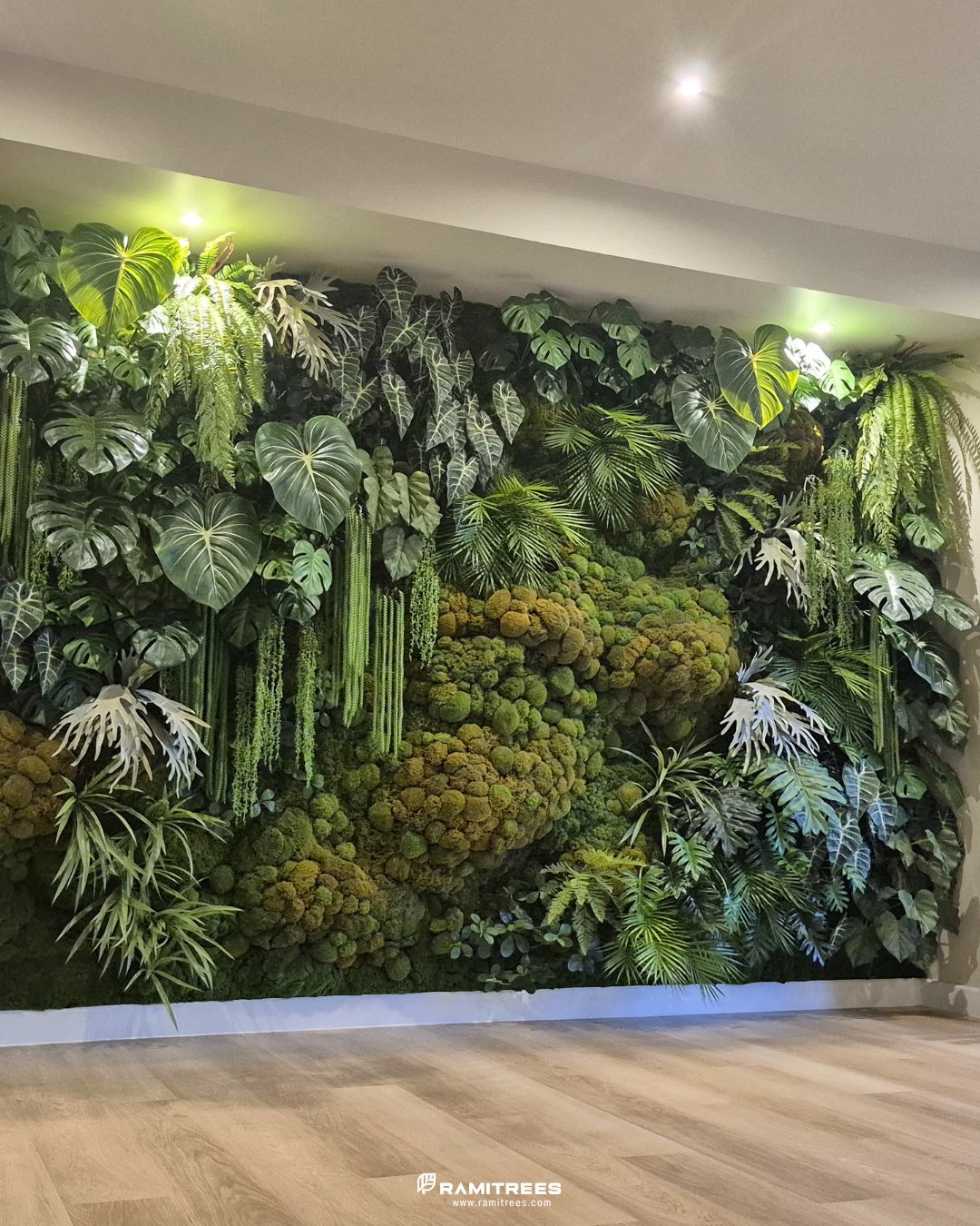 Artificial Vertical Garden with Moss จัดสวนแนวตั้งผนังมอสส์ประดิษฐ์