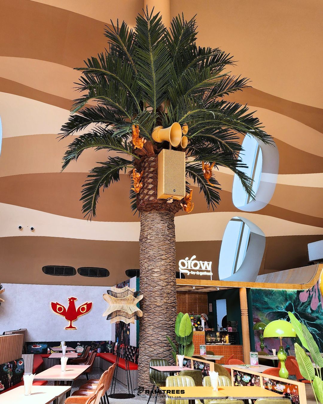 Fiberglass Palm Tree ต้นปาล์มลำต้นไฟเบอร์กลาสหุ้มต้นเสา สูง 8 เมตร