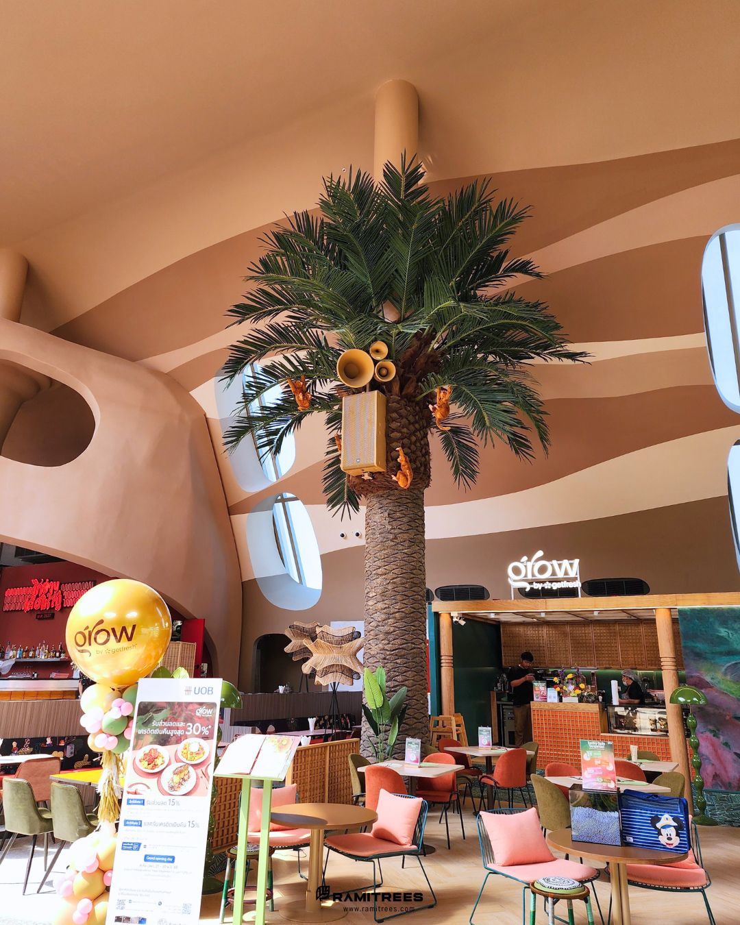 Fiberglass Palm Tree ต้นปาล์มลำต้นไฟเบอร์กลาสหุ้มต้นเสา สูง 8 เมตร (3)