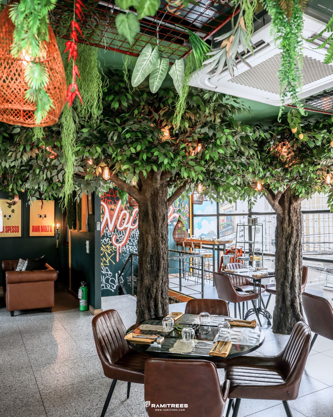 Large Artificial Tree ต้นไทรประดิษฐ์ลำต้นไฟเบอร์กลาส (3)